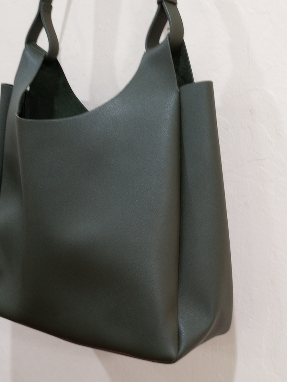 Neiman Marcus Vegan Leather Olive Green Open Tote Bag/Shoulder Purse - NWOT! - Picture 3 of 13